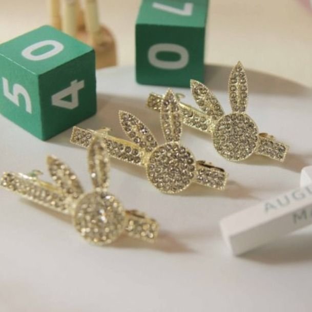 New Diamond Rabbit Head Cross Clip - Tradedubai.ae Wholesale B2B Market