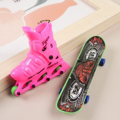 3056 fingertip sliding fun + skates - Image 2