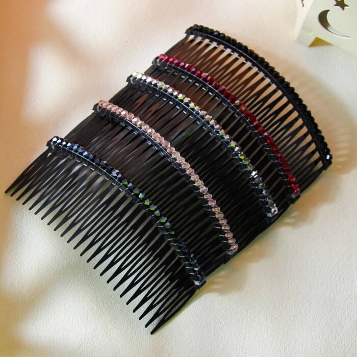 Colored crystal comb Wholesale Dubai UAE - Tradedubai.ae Wholesale B2B Market