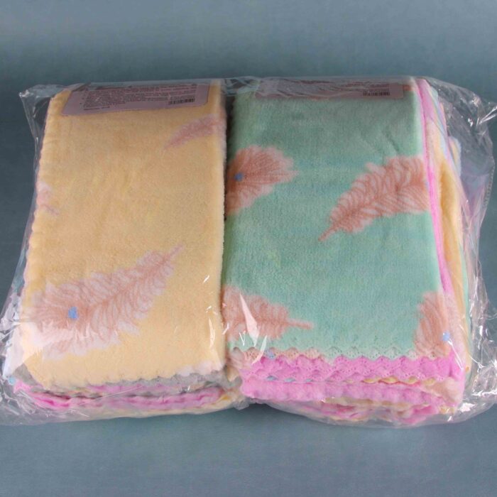 Hanging card 2 pieces feather dish towels Wholesale Dubai UAE - Tradedubai.ae Wholesale B2B Market