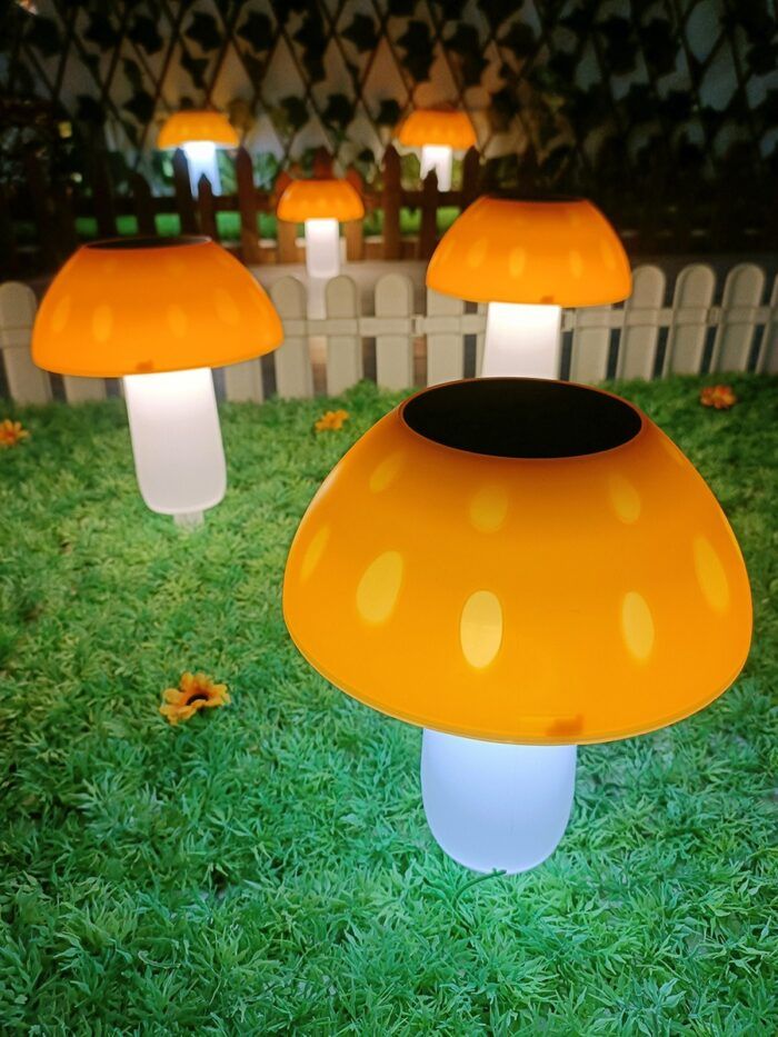 8JDK Solar Mushroom Garden Light Outdoor Garden Villa Decorative Ground Plug Light Home Waterproof Lawn Sensing View 4 - Tradedubai.ae Wholesale B2B Market