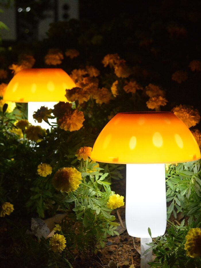 8JDK Solar Mushroom Garden Light Outdoor Garden Villa Decorative Ground Plug Light Home Waterproof Lawn Sensing View 7 - Tradedubai.ae Wholesale B2B Market