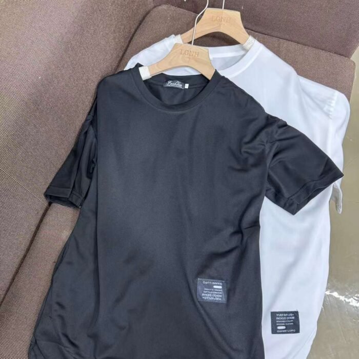 Mens T-shirts with hidden double pockets and loose hemming - Tradedubai.ae Wholesale B2B Market