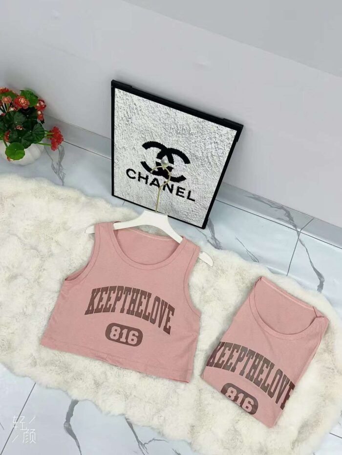 hot girl pink sleeveless t-shirts for women with summer design niche vests and suspenders for inner wear and short navel-baring tops3 - Tradedubai.ae Wholesale B2B Market