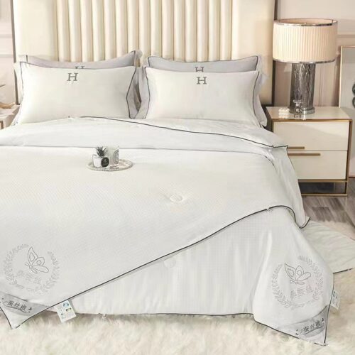 Bedding Set - Blanket - Bedsheet - Pillow Cover - Tradedubai.ae Wholesale B2B Market Bedding Set - Blanket - Bedsheet - Pillow Cover - Tradedubai.ae Wholesale B2B Market