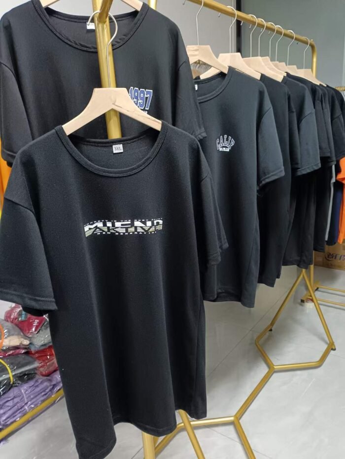 A batch of black short-sleeves - Tradedubai.ae Wholesale B2B Market