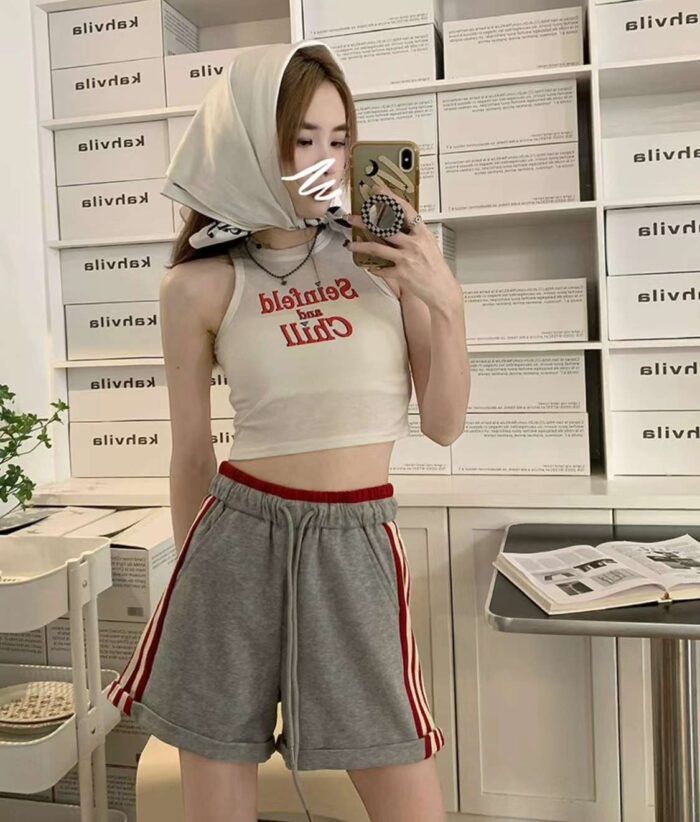 Casual straight-leg sports shorts in cotton - Tradedubai.ae Wholesale B2B Market