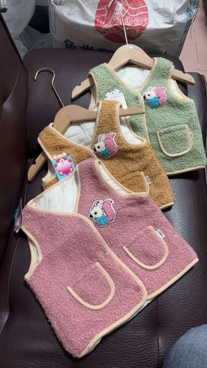 Childrens vest for boys and girls Teddy velvet plus cotton vest to keep warm 7 - Tradedubai.ae Wholesale B2B Market