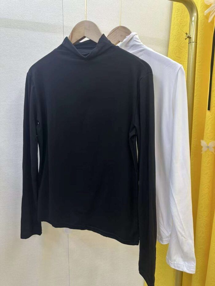 Double-sided German velvet base layer shirts1 - Tradedubai.ae Wholesale B2B Market