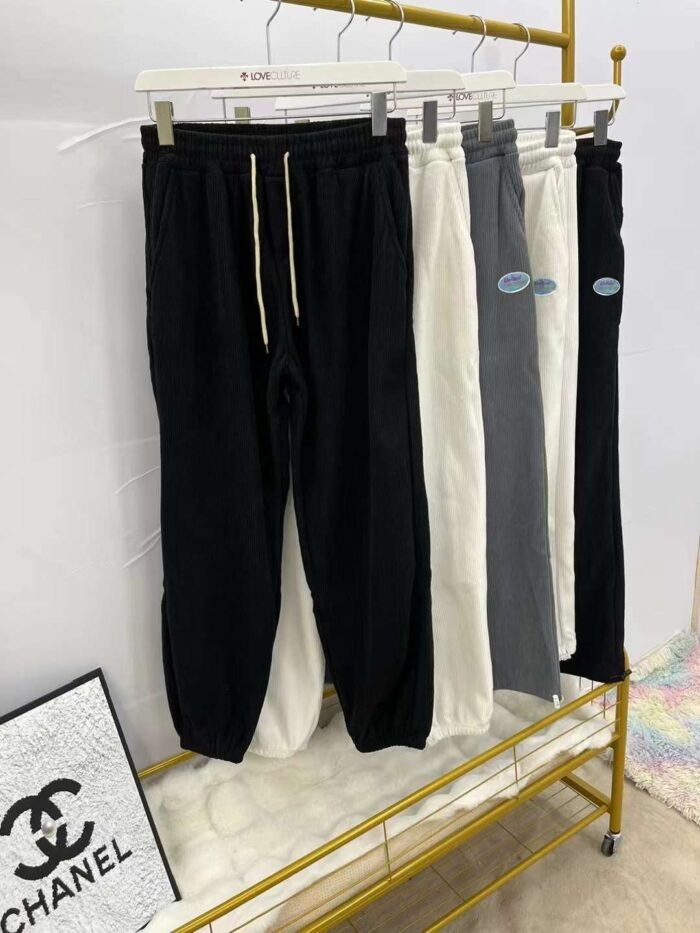 Factory Wholesale Ready Made Garments Stock Clearance-winter plus velvet and thickened wide casual pants for men and women 4 - Tradedubai.ae Wholesale B2B Market