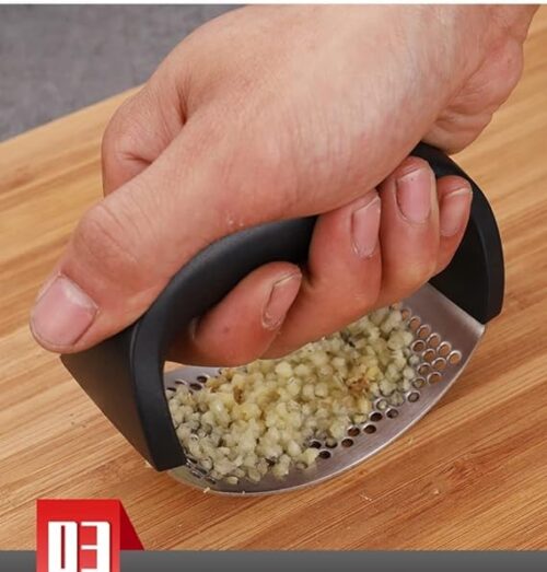 Garlic Press Rocker Stainless Steel Garlic Mincer Crusher Professional Kitchen Gadgets Garlic Chopper with Ergonomic Handle Silicone Garlic Peeler4