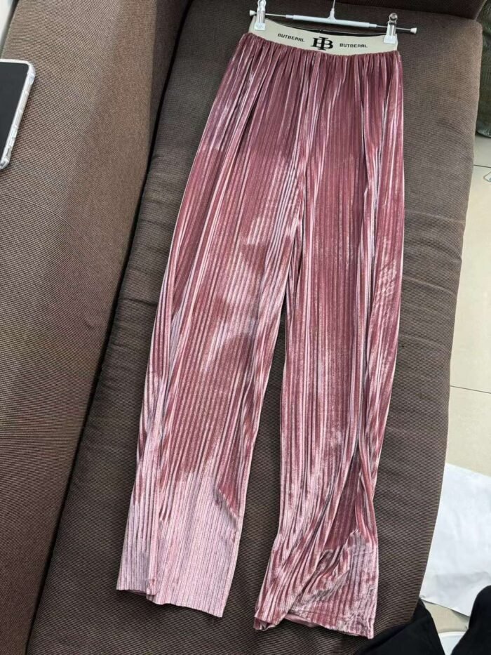 Gold velvet elastic high-waisted and drapey pretty pants for girls - Tradedubai.ae Wholesale B2B Market