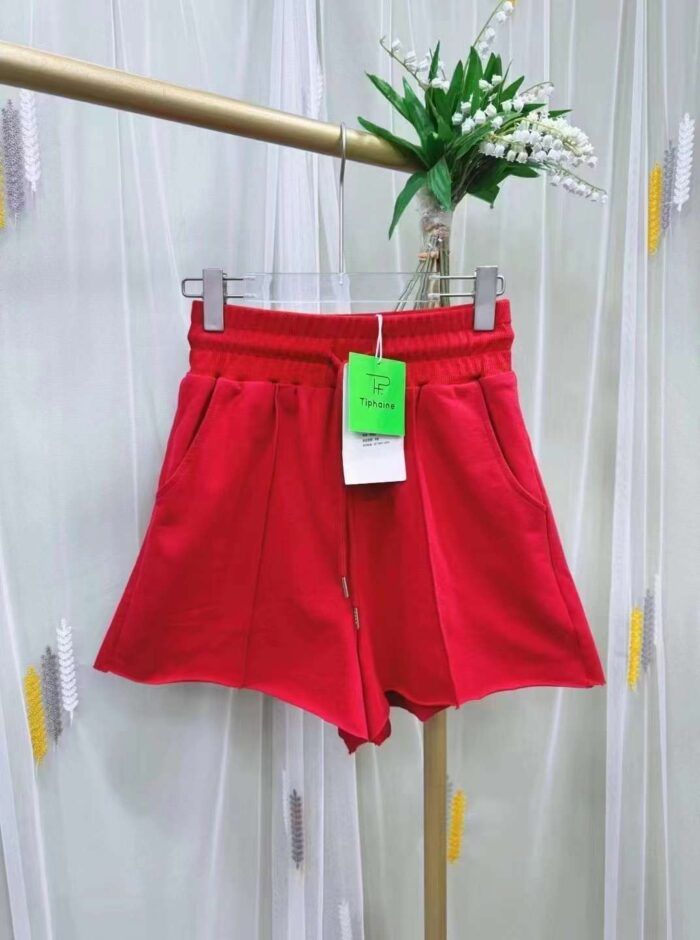 High-waisted A-line shorts for pretty girl - Tradedubai.ae Wholesale B2B Market