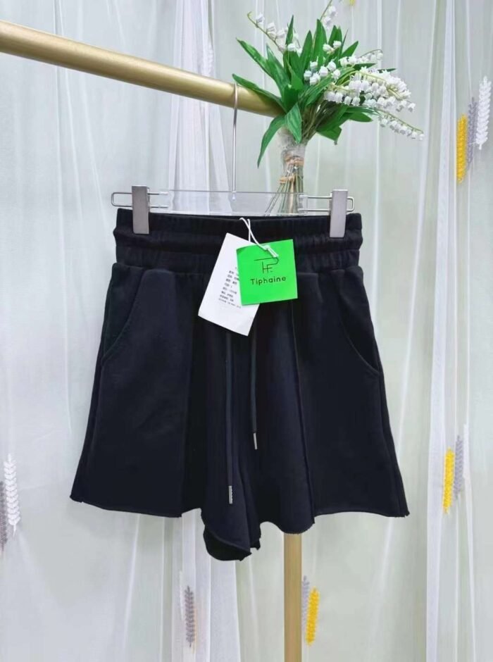 High-waisted A-line shorts for pretty girls 7 - Tradedubai.ae Wholesale B2B Market