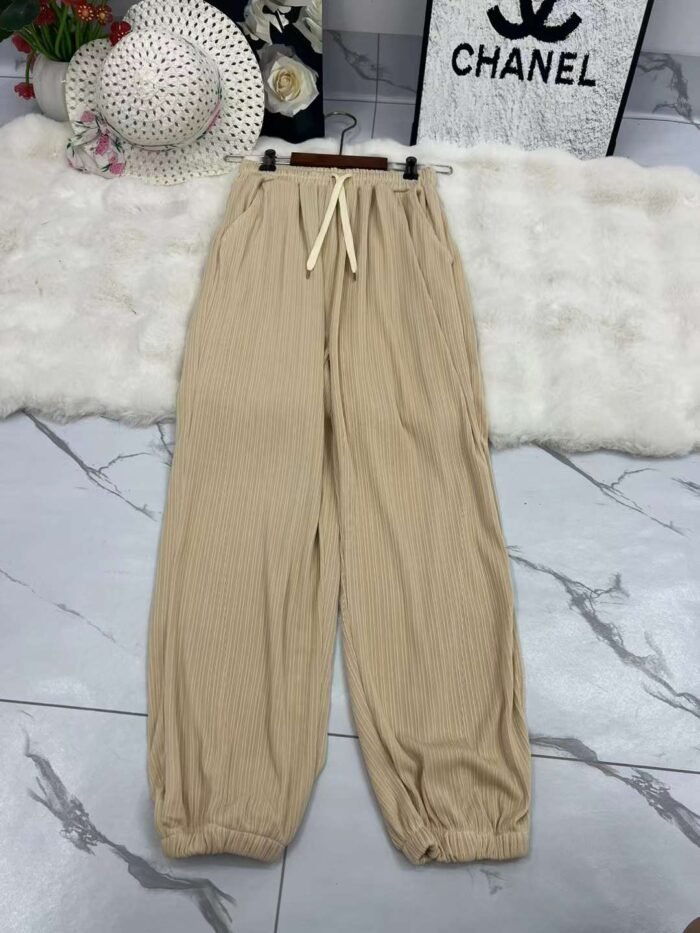 Ice silk leggings for women - Tradedubai.ae Wholesale B2B Market