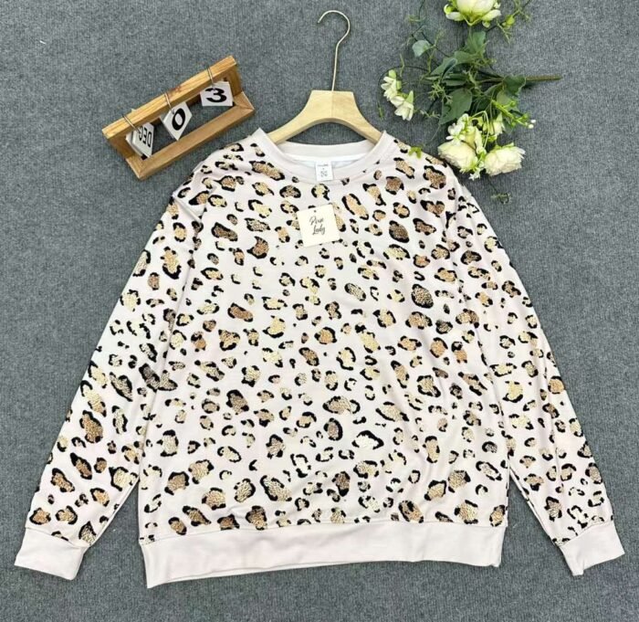 Leopard print round neck long-sleeved sweatshirts - Tradedubai.ae Wholesale B2B Market