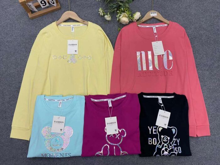 Loose sweatshirts hemmed back collar large pattern - Tradedubai.ae Wholesale B2B Market