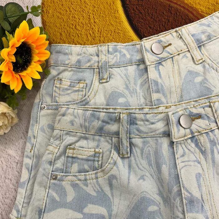 Middle-aged and older childrens trendy Korean-style raw edge washed cotton denim shorts1 - Tradedubai.ae Wholesale B2B Market