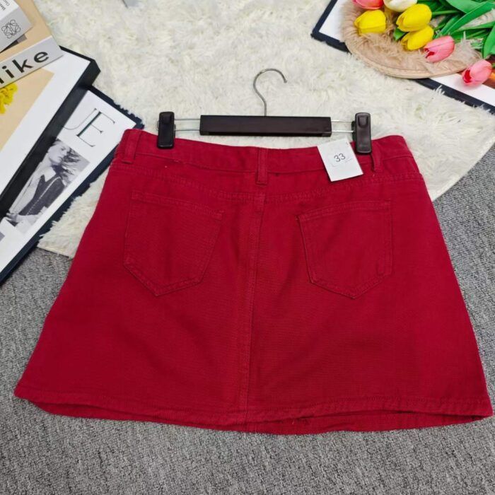 Trendy womens denim shorts - Tradedubai.ae Wholesale B2B Market