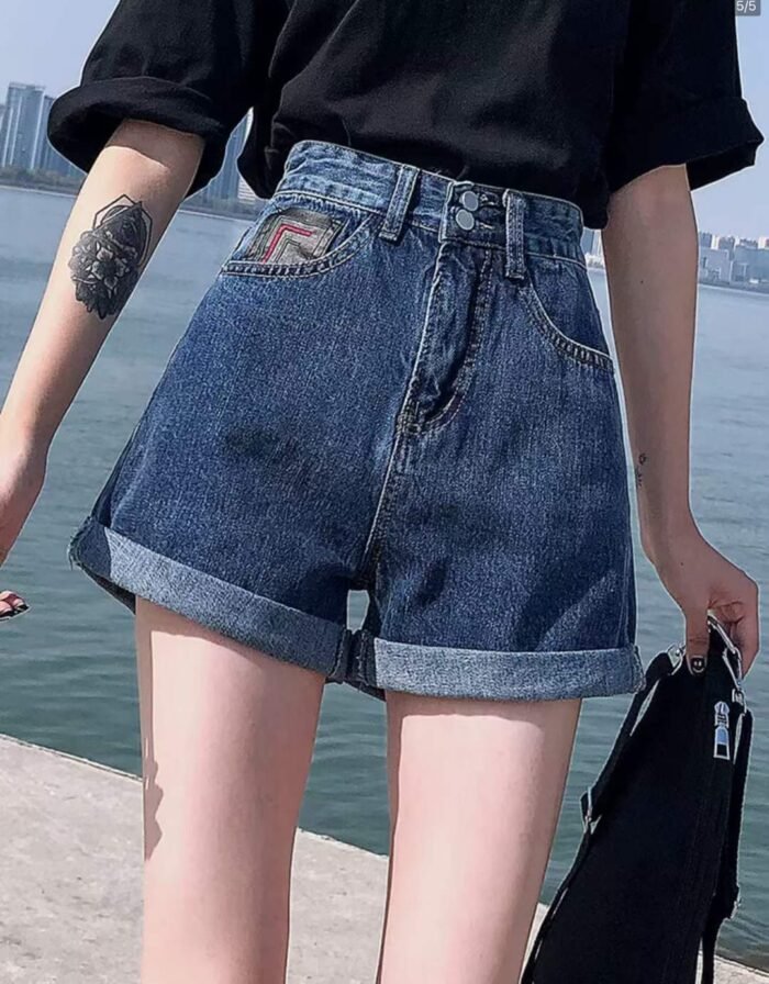 Womens high-waisted high-end new style slimming loose A-line hemmed thin washed cotton denim shorts3 - Tradedubai.ae Wholesale B2B Market