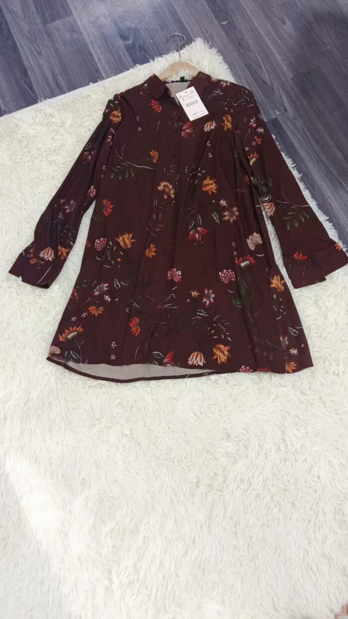 Womens new retro loose version large size printed western-style shirts2 - Tradedubai.ae Wholesale B2B Market