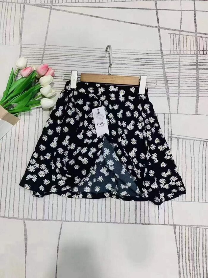 shorts and half skirt - Tradedubai.ae Wholesale B2B Market