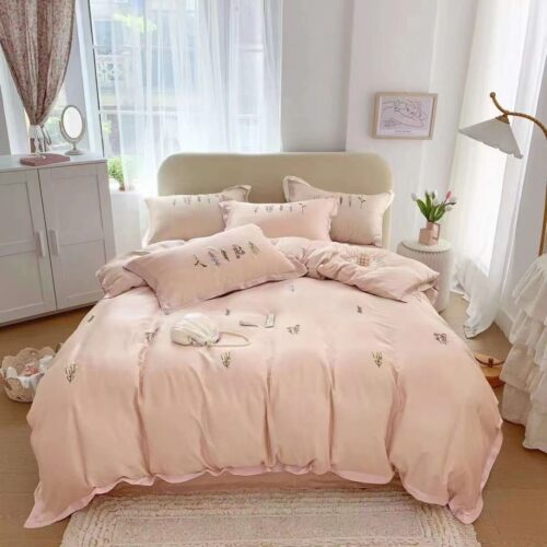 Bedding Set - Blanket - Bedsheet - Pillow Cover - Tradedubai.ae Wholesale B2B Market
