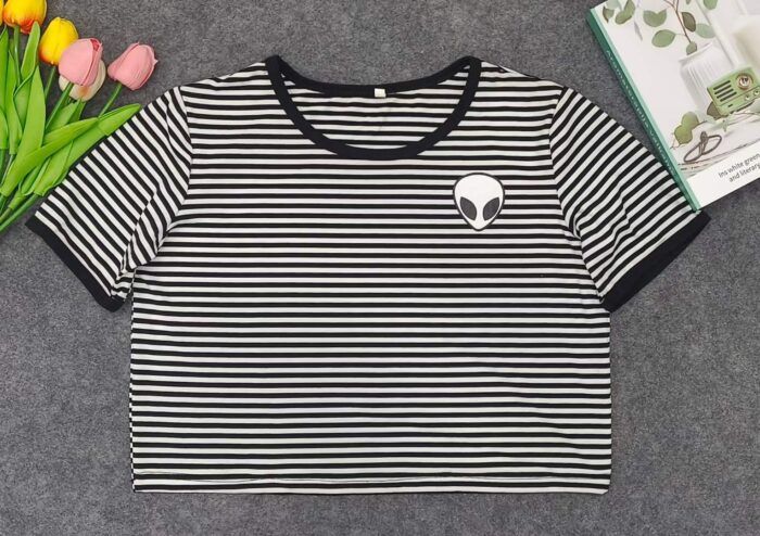 striped short-sleeved T-shirt for pretty girls 5