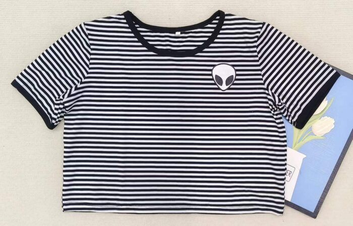 striped short-sleeved T-shirt for pretty girls 5