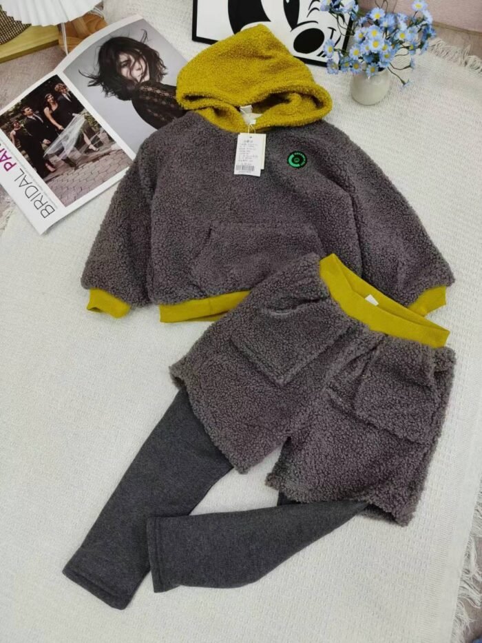Childrens clothing plus velvet and thickened suits - Tradedubai.ae Wholesale B2B Market