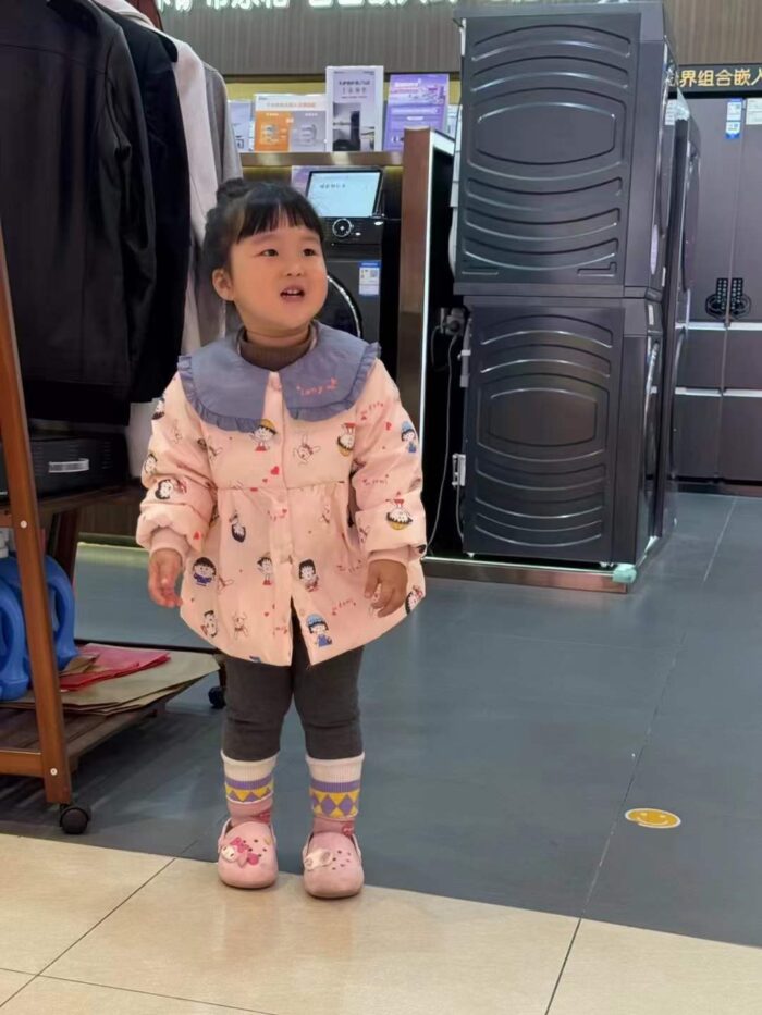 Childrens small fragrant style down jackets - Tradedubai.ae Wholesale B2B Market