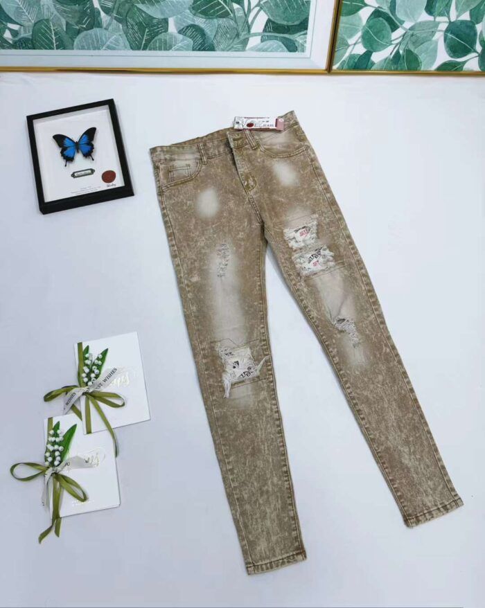 Couple Style Graffiti Micro-Stretch Jeans - Tradedubai.ae Wholesale B2B Market