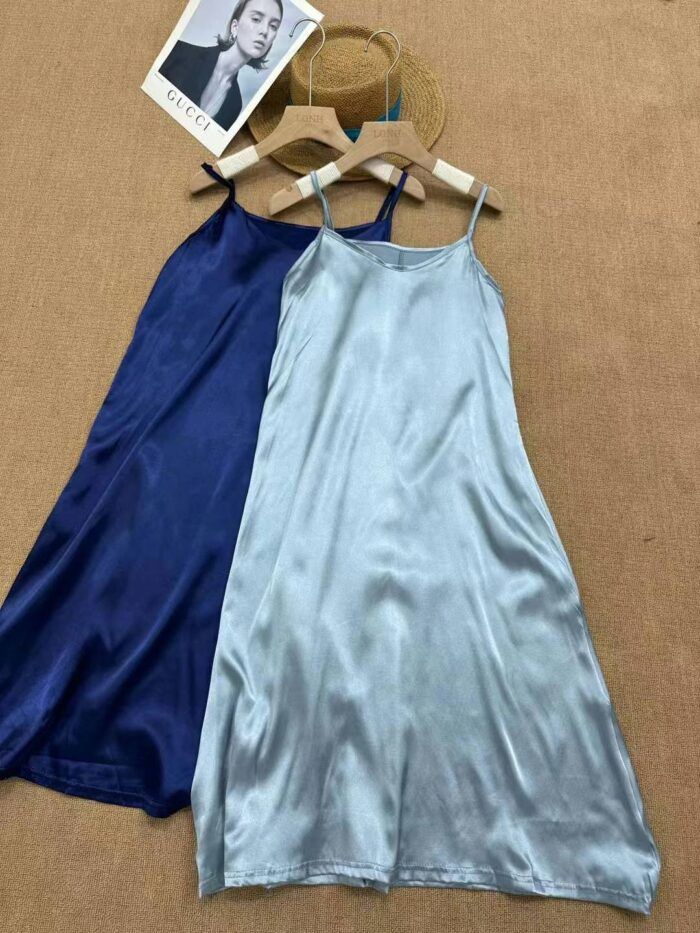 Elegant V-neck glossy suspender skirt - Tradedubai.ae Wholesale B2B Market