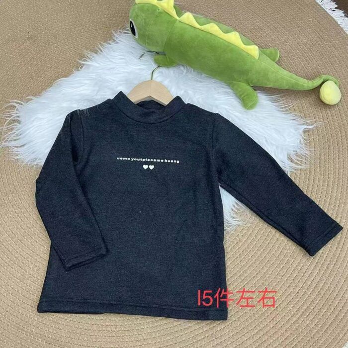 High-quality childrens and babys velvet bottoming shirts were recycled in physical stores - Tradedubai.ae Wholesale B2B Market