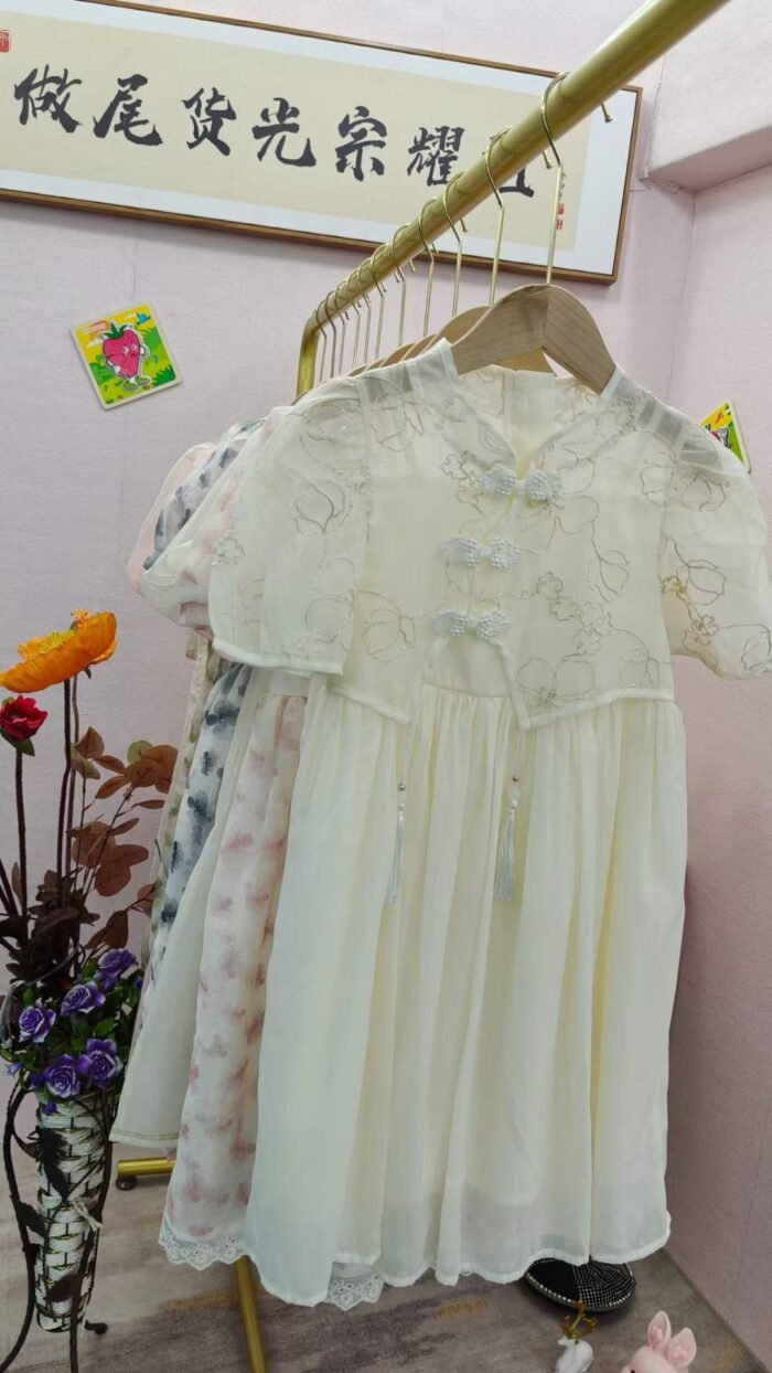 Middle and large childrens dresses have arrived - Tradedubai.ae Wholesale B2B Market