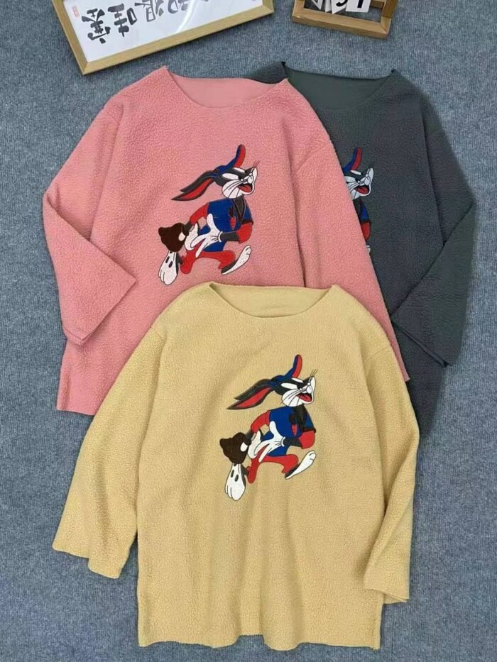 Sheep wool sweatshirt - Tradedubai.ae Wholesale B2B Market