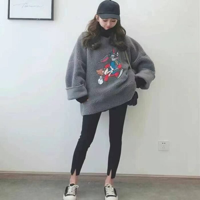 Sheep wool sweatshirt - Tradedubai.ae Wholesale B2B Market