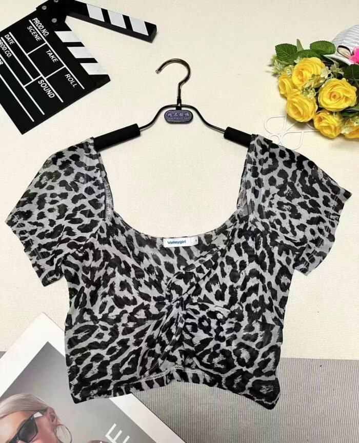 Short backless sexy short-sleeved top for niche hot girls - Tradedubai.ae Wholesale B2B Market