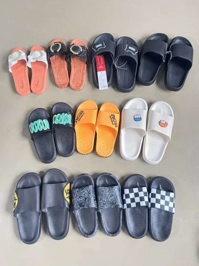 Slippers for men and women - Tradedubai.ae Wholesale B2B Market