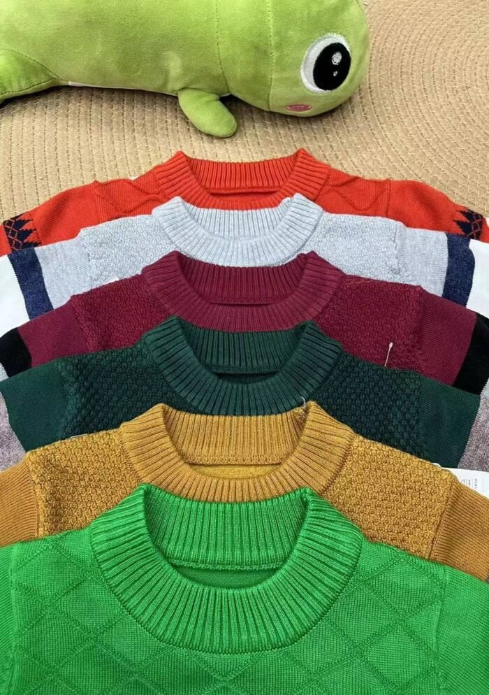 high-quality childrens round-neck knitted sweaters recycled by physical stores - Tradedubai.ae Wholesale B2B Market