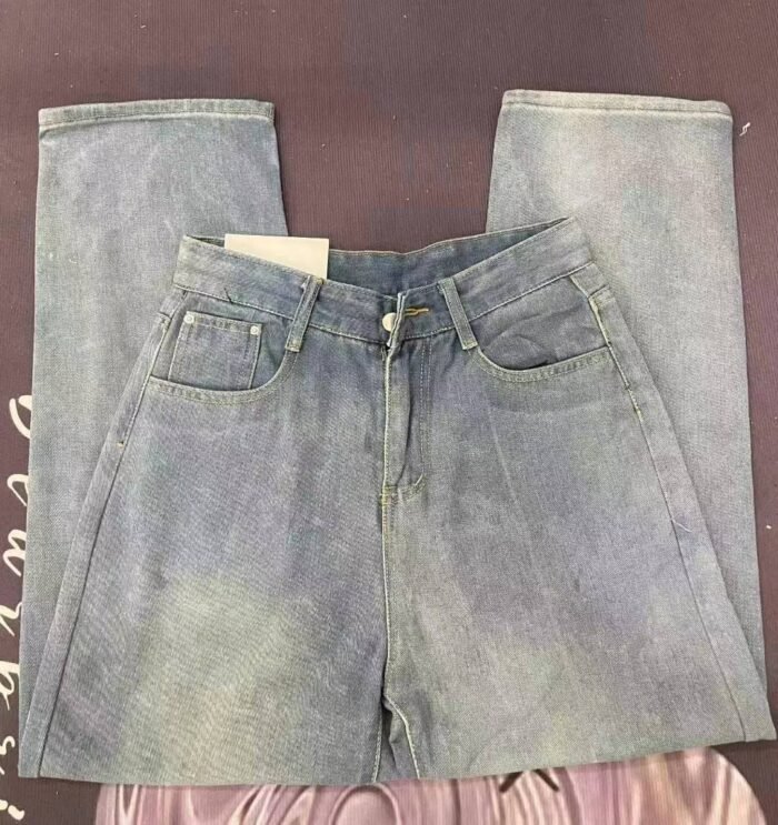 high-quality wide-leg jeans for men and women - Tradedubai.ae Wholesale B2B Market