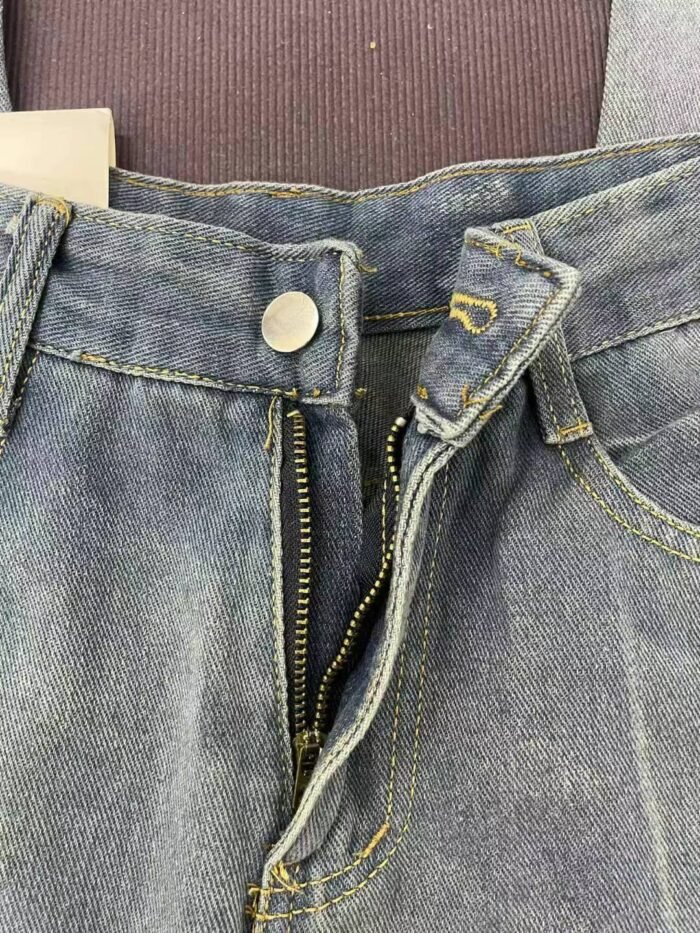 high-quality wide-leg jeans for men and women - Tradedubai.ae Wholesale B2B Market