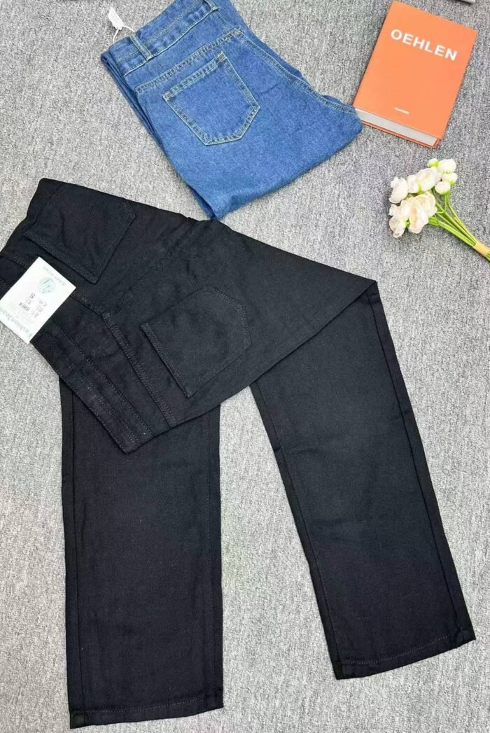 Designed double-button high-waisted wide-leg straight jeans - Tradedubai.ae Wholesale B2B Market