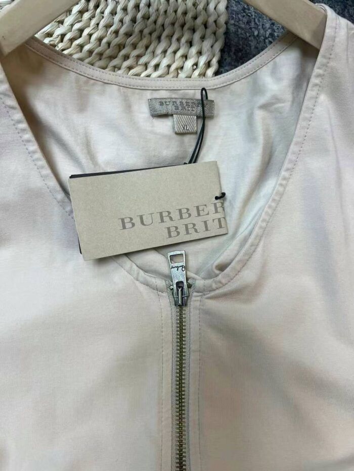 Yuanqing Shenzhen Nanyou Burberry dress the quality is definitely very good - Tradedubai.ae Wholesale B2B Market