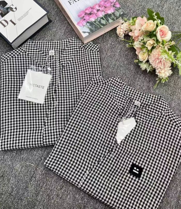 Zhong Shufeng fashionable casual tops 2024 new design niche V-neck small plaid short-sleeved shirts - Tradedubai.ae Wholesale B2B Market