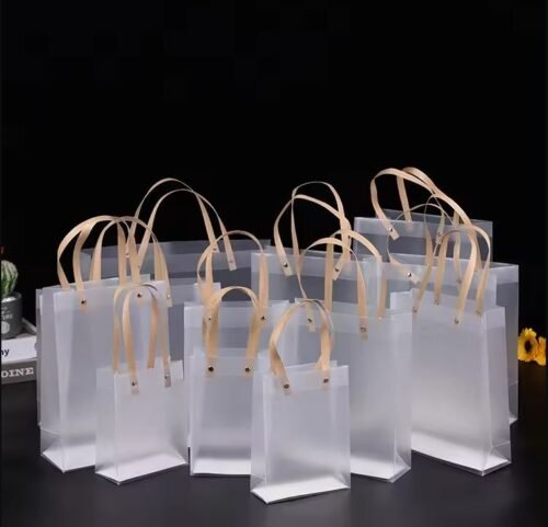 22*10* 30cm Vertical Pp Hand Bag (about 49G) MOQ:1Box - Tradedubai.ae Wholesale B2B Market