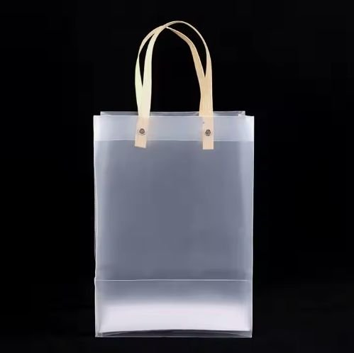 22*10* 30cm Vertical Pp Hand Bag (about 49G) MOQ:1Box - Tradedubai.ae Wholesale B2B Market