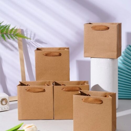 No. 3 Horizontal Cowhide Gift Bag (32*11.5* 25cm) MOQ: 1 B0X