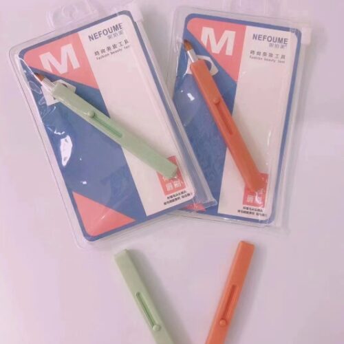 A22 Scaling Lip Brush MOQ :1B0X