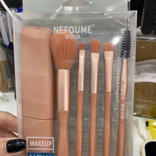 S01 Five Brush Suit with Storage Box MOQ :1 Box